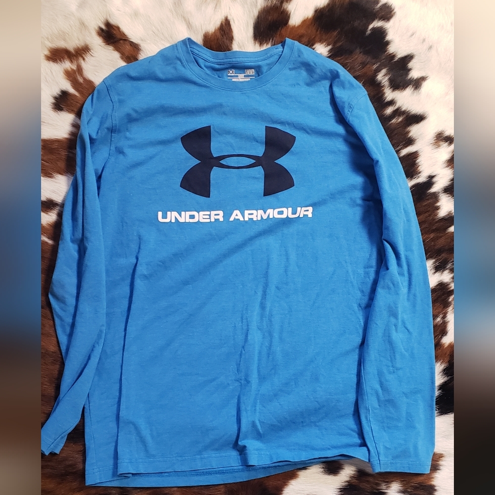 Under Armour long sleeve Tshirt